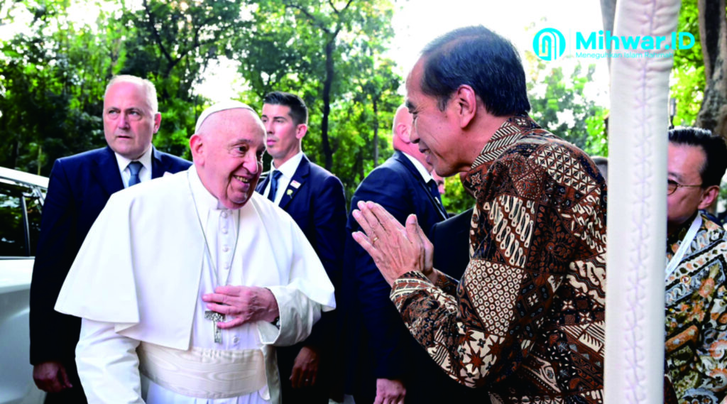 Sikap Moderasi Seorang Tokoh Muslim Bila Bersama Paus dan Pastor: